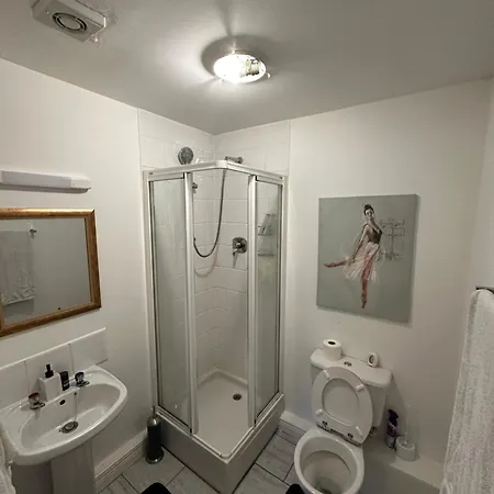 Privatunterkunft Spacious En-suite *