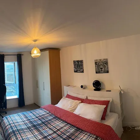 Spacious En-suite *