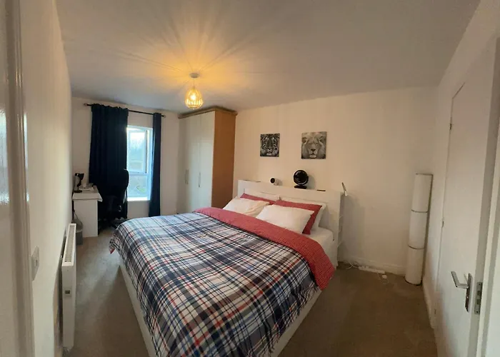 Spacious En-suite Homestay Clondalkin
